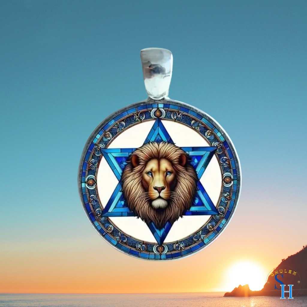 Llavero León de Judah con base de vidrio